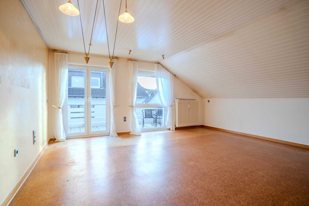 Eigentumswohnung in Schwerte-Ergste Dachgeschoss mit Balkon und Garage